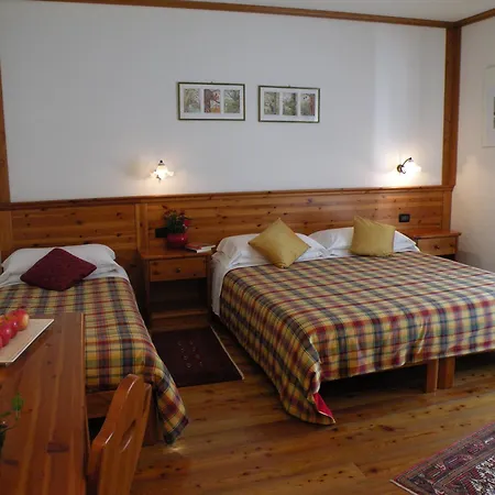 Garni Civetta Hotel
