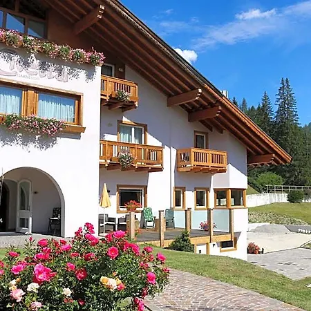 Garni Civetta Hotel 3*